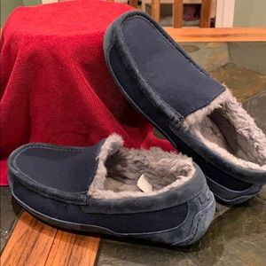 Ugg blue slippers